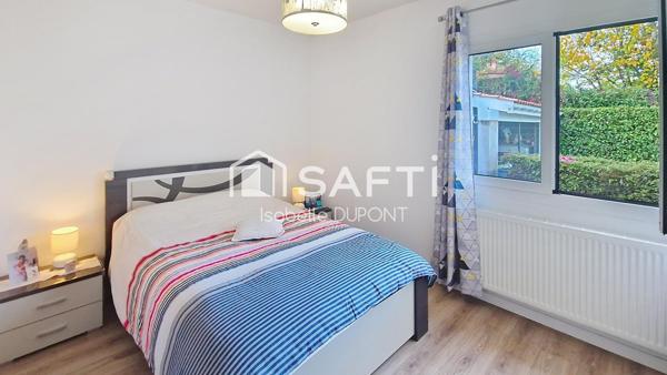 MAISON DE PLAIN PIED, 3 CHAMBRES, 2 GARAGES