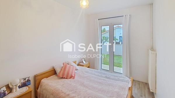 MAISON DE PLAIN PIED, 3 CHAMBRES, 2 GARAGES