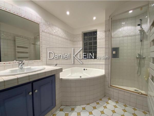 Appart. T4, 2 & dernier étage, Roquebrune Centre