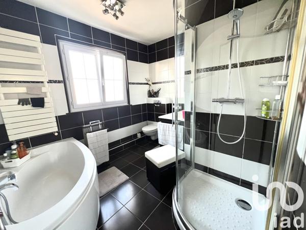 Maison à vendre 6 pièces 111 m² Combs-la-Ville