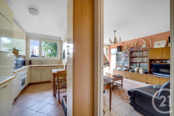 Appartement F3 à vendre  3 pièces - 64,41 m 2   ISSY LES MOULINEAUX  - 92
