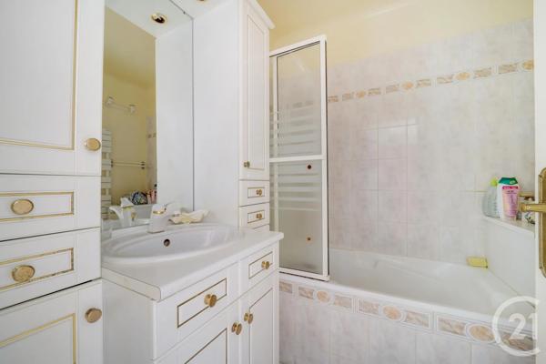 Appartement F3 à vendre  3 pièces - 64,41 m 2   ISSY LES MOULINEAUX  - 92