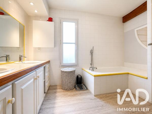 Maison à vendre 8 pièces 227 m² La Membrolle-sur-Choisille