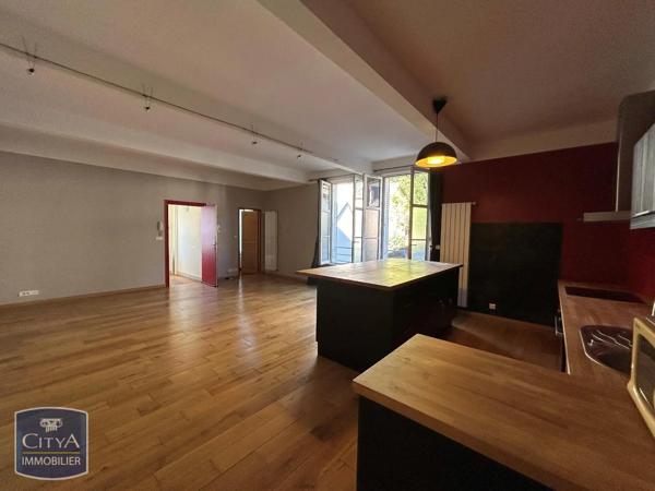 Appartement à louer 3 pièces 81.29m² Blois (41000)
