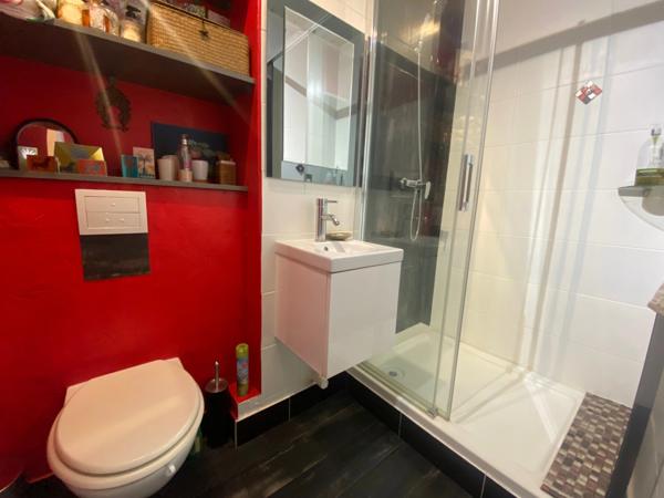 Appartement à vendre 4 pièces MOUGINS (dernier étage)