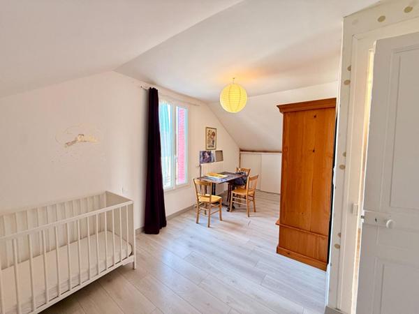Maison sur sous-sol 5 pièces 4 chambres 110 m2
