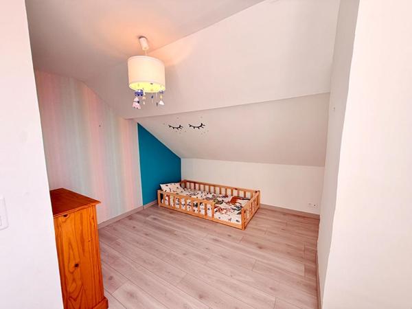 Maison sur sous-sol 5 pièces 4 chambres 110 m2