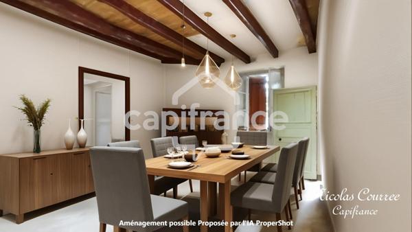 À vendre à Sauzé-Vaussais : Lot de deux maisons mitoyennes à rénover