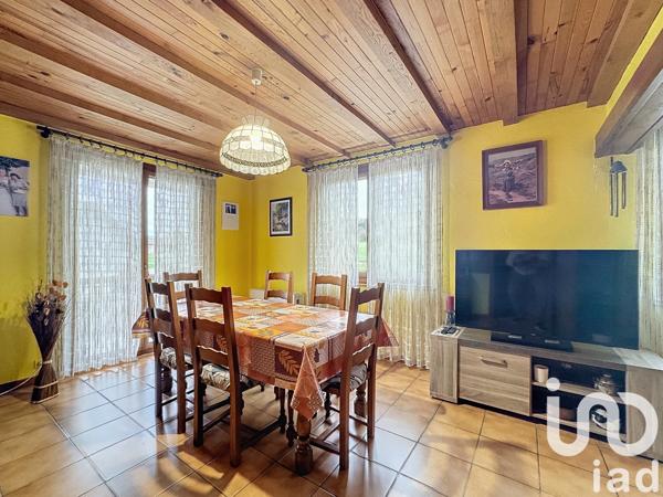 House for sale 4 rooms 105 m² Pers-Jussy