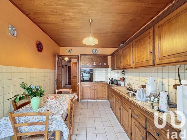 House for sale 4 rooms 105 m² Pers-Jussy