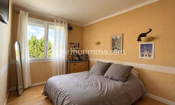 Vente                                                      Appartement
                        
                     4 pièces                      69 m2                     à Toulouse