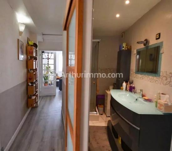Vente                                                      Appartement
                        
                     4 pièces                      69 m2                     à Toulouse