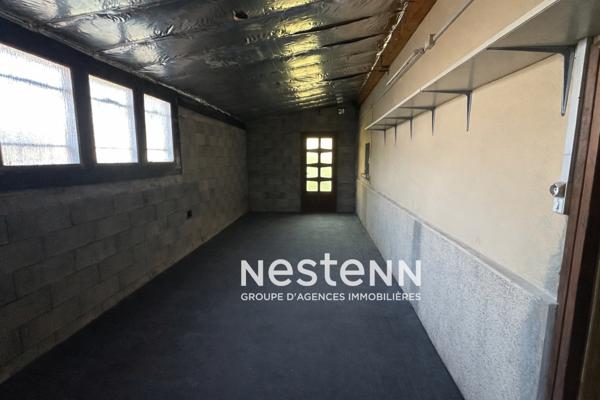 LIMITE ST FONS: # MAISON INDIVIDUELLE# 3 GARAGES# PISCINE OLYMPIQUE#RARE