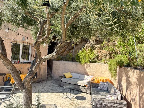 Maison à vendre  7 pièces - 140 m2 CAVALAIRE SUR MER - 83