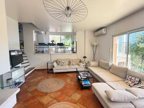 Maison à vendre  7 pièces - 140 m2 CAVALAIRE SUR MER - 83