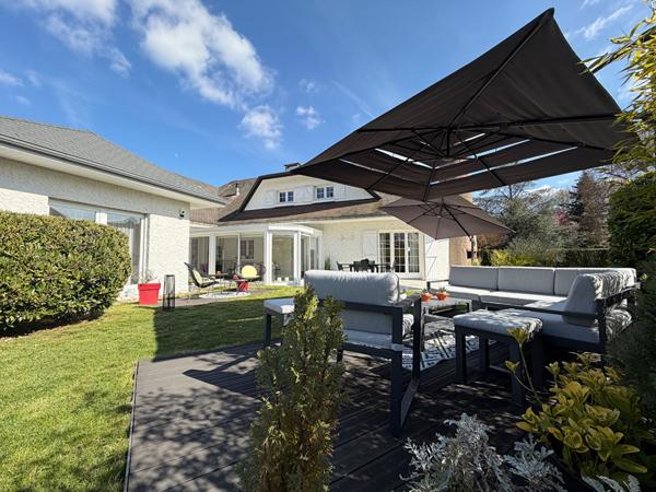 Maison 8 pièces 265 m2