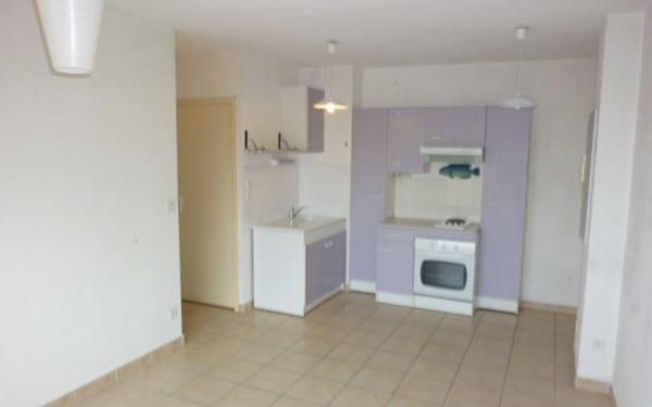 Appartement à louer    2 pièces • 38 m2 Agde