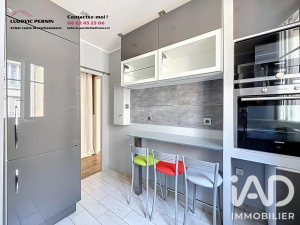 Appartement à vendre 4 pièces 76,87 m² Courbevoie