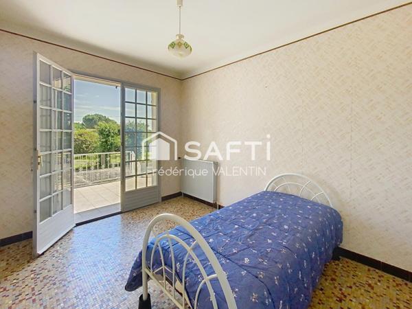 Maison de plein pied lumineuse aux beaux volumes au calme, 6 minutes de montastruc La Conseillére