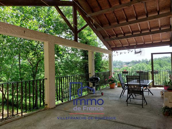 Maison T4  88m² sur sous-sol avec terrain 1900 m² en position dominante