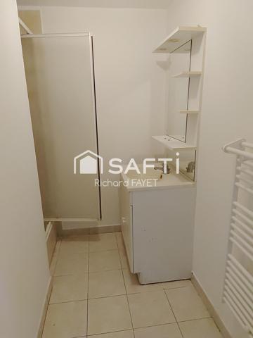 Immeuble centre de Jonzac avec jardin