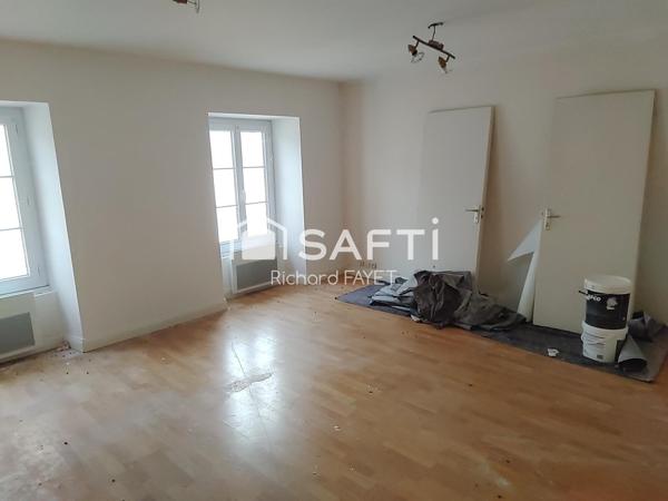 Immeuble centre de Jonzac avec jardin