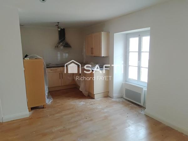 Immeuble centre de Jonzac avec jardin