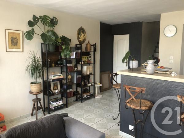 Maison à vendre  3 pièces - 73,46 m 2   ST JEAN D ANGELY  - 17