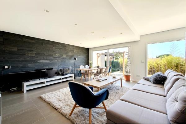 VILLA CONTEMPORAINE 4 PIÈCES 113 M2 PISCINE & GARAGE