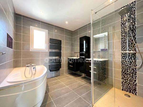 VILLA CONTEMPORAINE 4 PIÈCES 113 M2 PISCINE & GARAGE