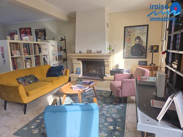 MAISON NON MITOYENNE EN PARFAIT ETAT