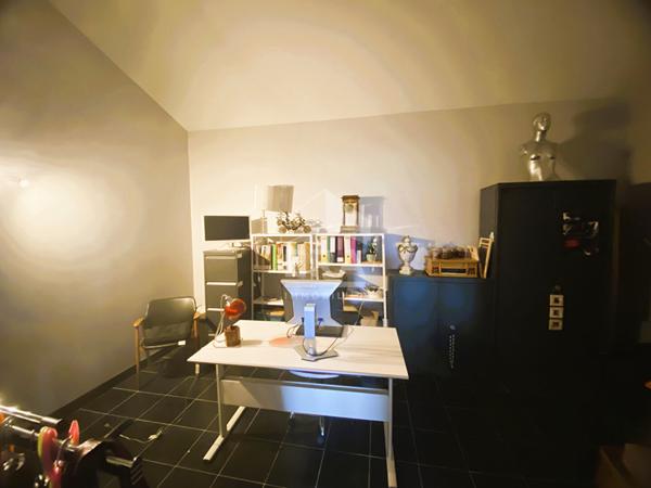 Bureaux 166 M2 à LAON (02200)