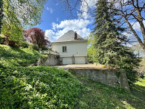A VENDRE 37300 JOUE-LES-TOURS - Demeure de 245 m² à vendre
