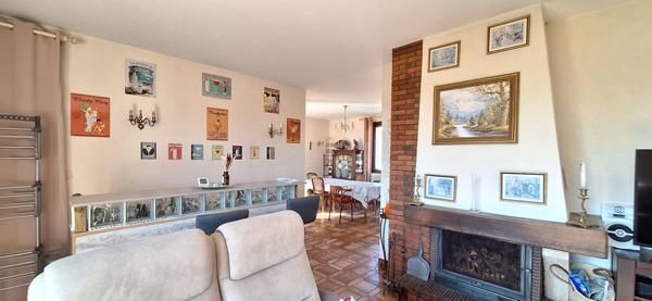 Maison  Bourgeoise spacieuse  de 171 m2  , 5 ch à vendre à Bourg-en-Bresse - Réf: Fs3380