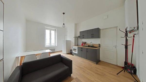 STUDIO MEUBLÉ PROCHE CHATEAUCREUX