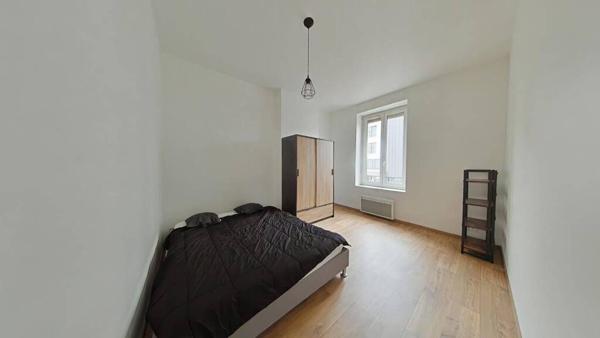 STUDIO MEUBLÉ PROCHE CHATEAUCREUX