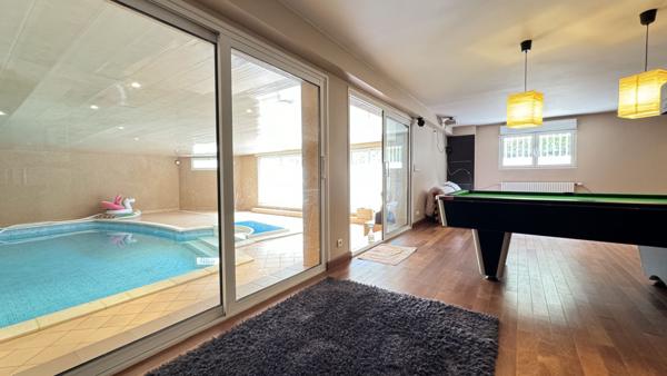 Vente Maison320 m² - 10 Pièces - DAMMARIE LES LYS (77190)