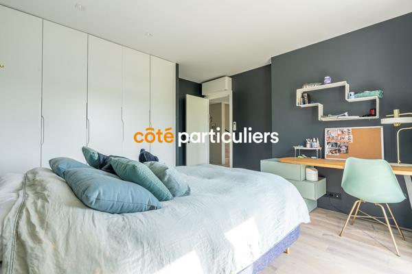 Vente Maison235 m² - 8 Pièces - SAINT MAUR DES FOSSES (94100)