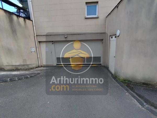 Vente                                                      Parking
                        
                                         18 m2                     à La Queue-en-Brie