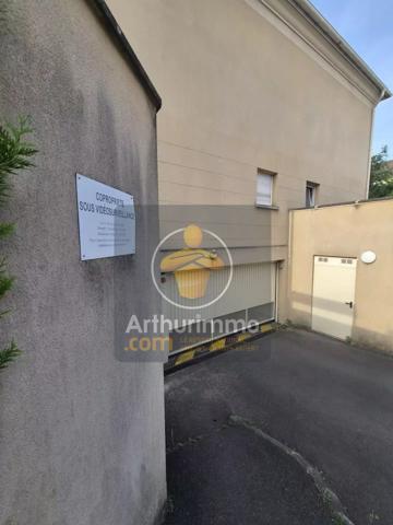 Vente                                                      Parking
                        
                                         18 m2                     à La Queue-en-Brie