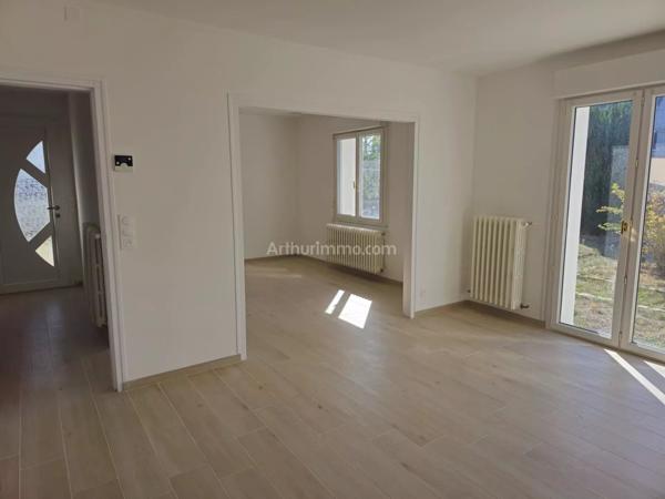 Location                                                      Maison
                        
                     4 pièces                      85 m2                     à Ploumagoar