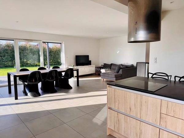 Vente                                                      Maison
                        
                     5 pièces                      97 m2                     à Colmar