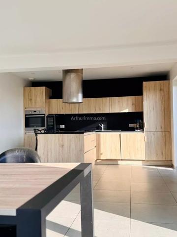 Vente                                                      Maison
                        
                     5 pièces                      97 m2                     à Colmar