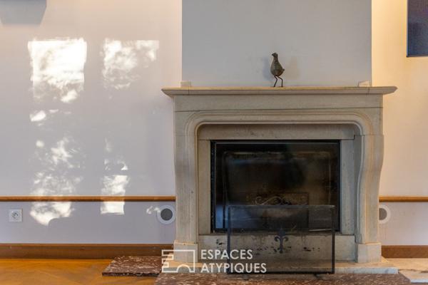 Propriété en pierre dans son parc arboré