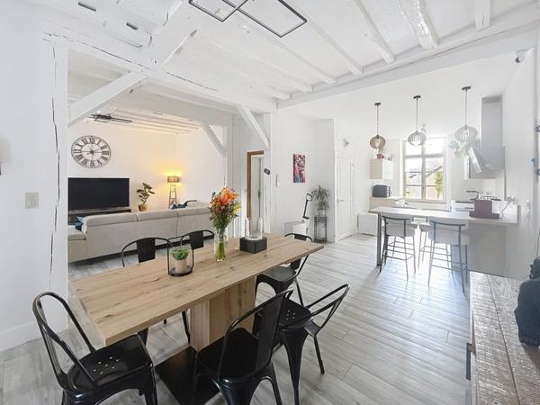 Maison à vendre 289 900 € Artenay 7 p 156 m² DPE D