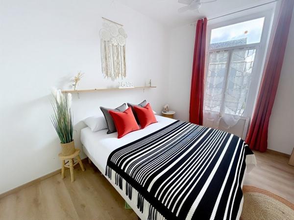 Maison à vendre 289 900 € Artenay 7 p 156 m² DPE D