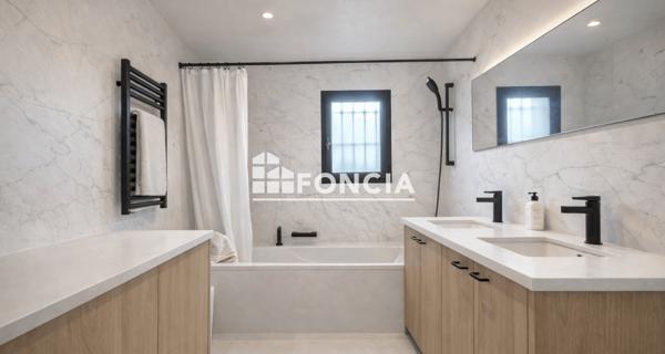 À vendre Maison 10 pièces 298 m² - Montbonnot-saint-martin 38330