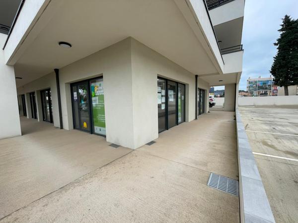 Folelli (20213) À louer – Local commercial / Bureaux – Disponible au 1er janvier 2026