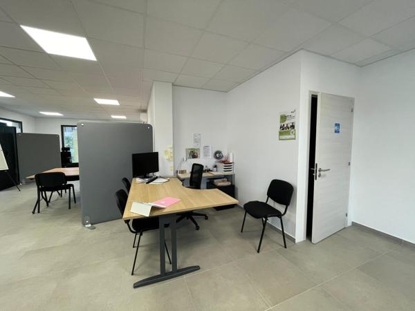 Folelli (20213) À louer – Local commercial / Bureaux – Disponible au 1er janvier 2026