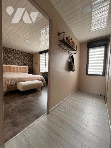 A 15mn d'Hazebrouck / Commune de STEENBECQUE/ COUP DE COEUR pour cette superbe maison rénovée a...